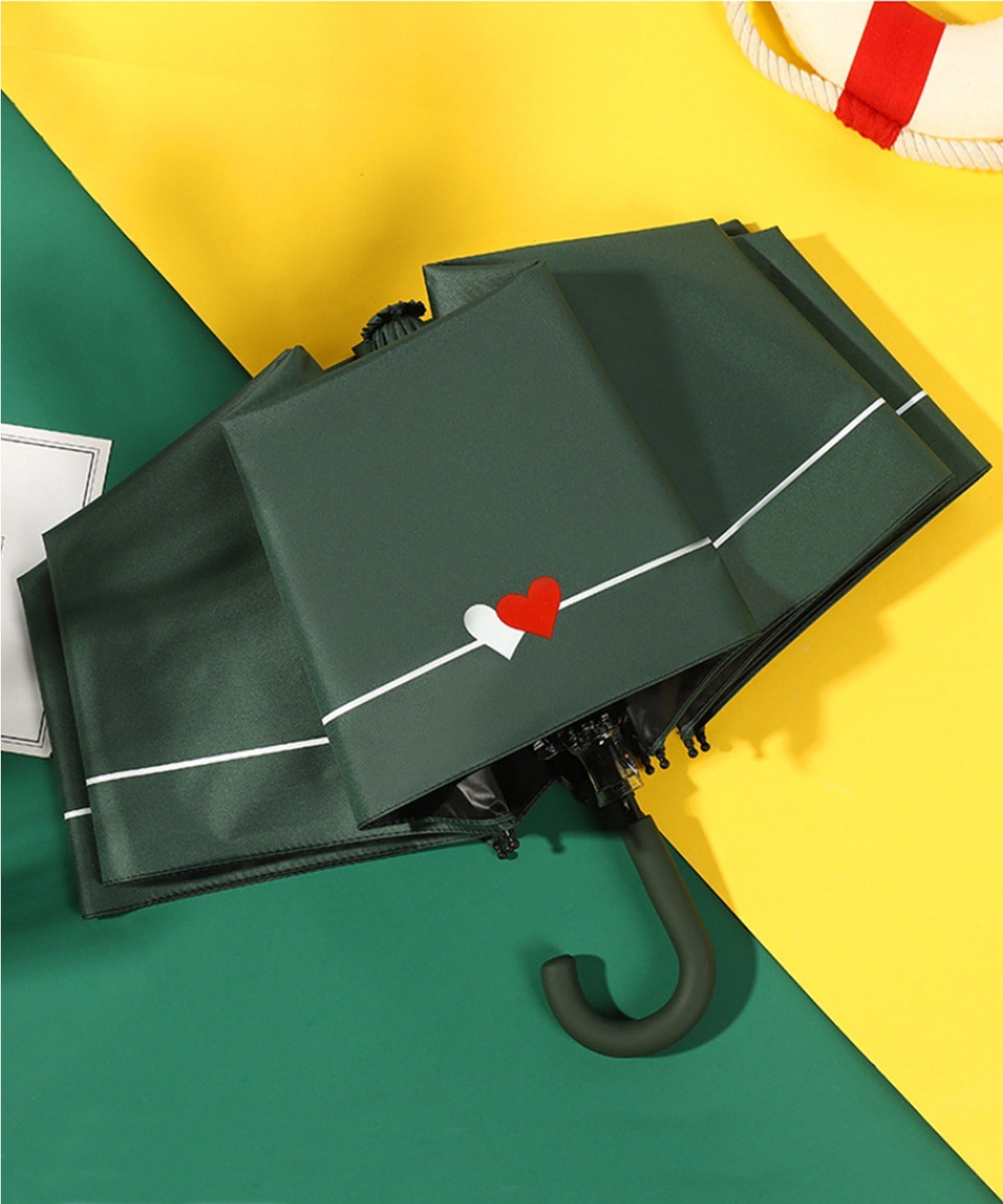 丈夫な8本骨軽量折りたたみ傘