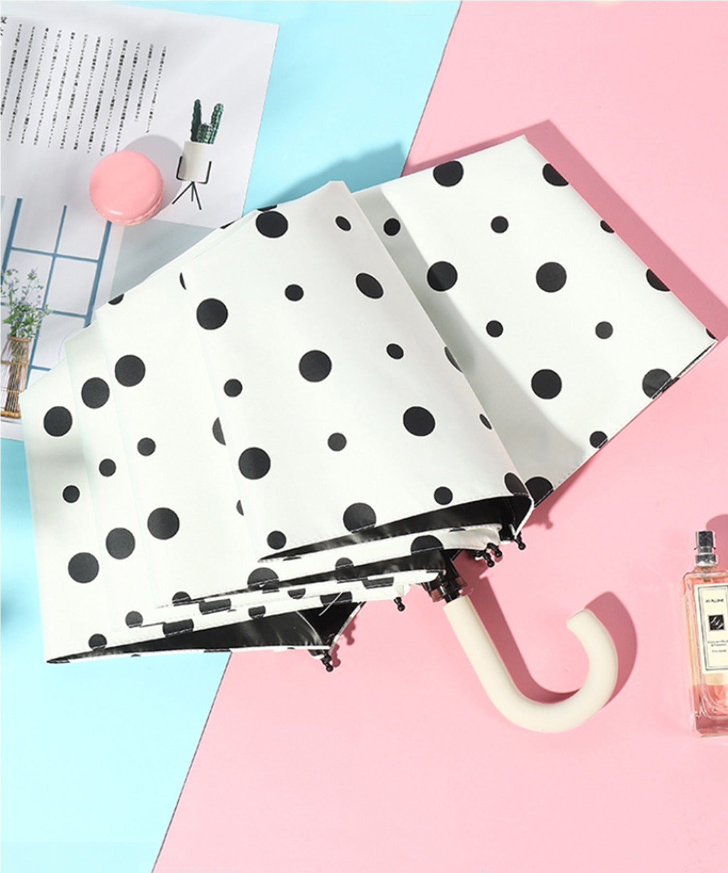 丈夫な8本骨軽量折りたたみ傘