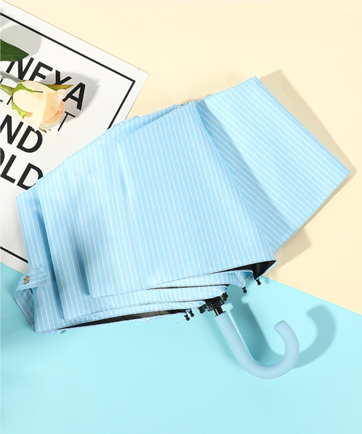 丈夫な8本骨軽量折りたたみ傘